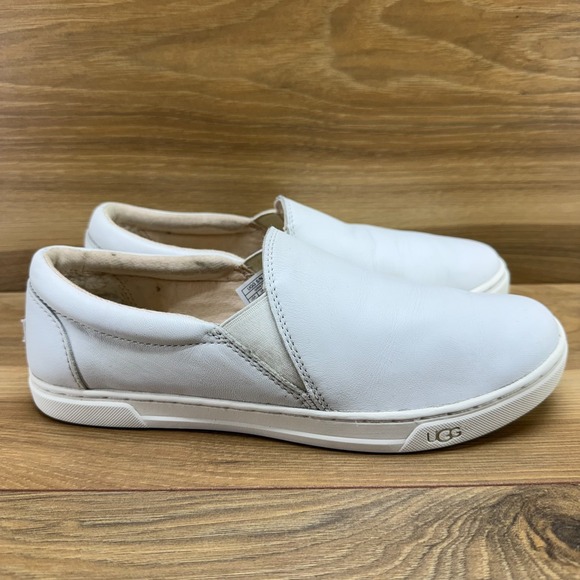 UGG Shoes - UGG‎ Kitlyn Leather Sneakers Womens 8 White Low Top Slip On flats Minimalist